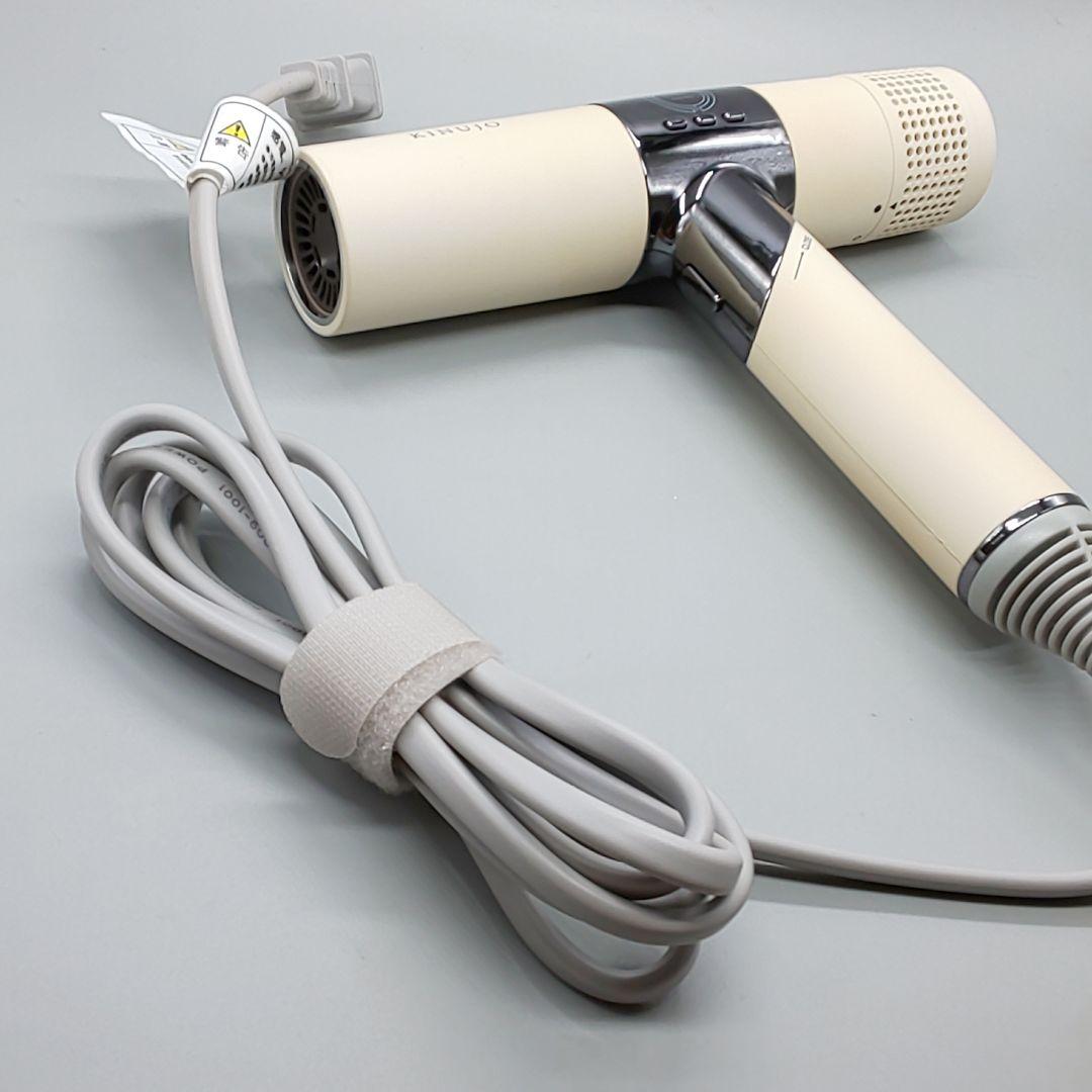 絹女　キヌジョ　KINUJO 大風量マイナスイオン ドライヤー《正規品》980