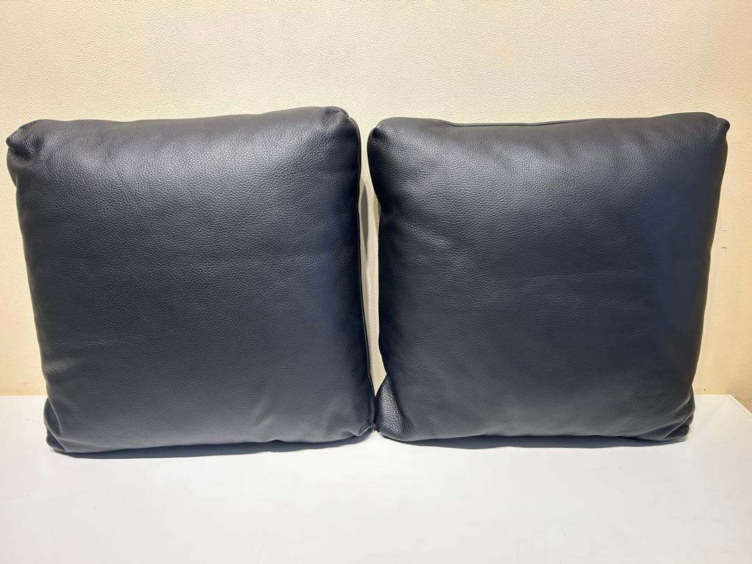 M*様 388　arflex　MIO　クッション　HRO　牛革　40×40　展示 83294 Vogue Toffee – AWFCO Catalog Site