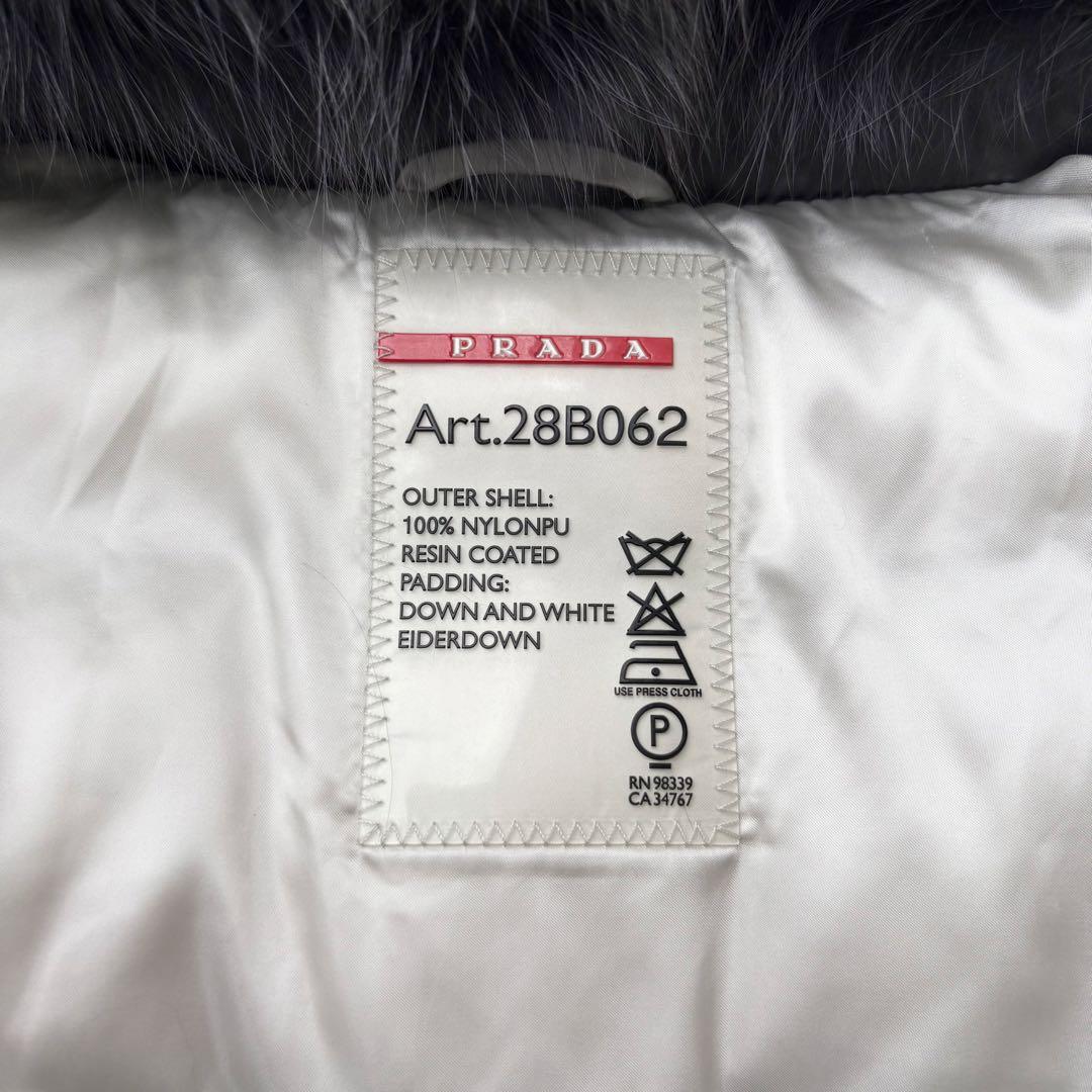 プラダ 2way ロングダウン フード ファー ベルト トライアングルロゴ