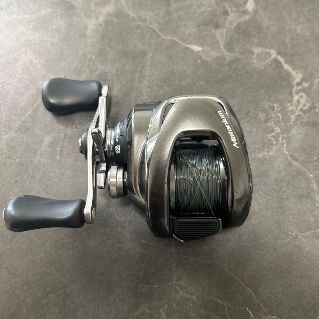 『美品』23nium 101HGベイトリール 左ハンドル シマノ（SHIMANO） (取寄せ 3月末頃メーカー生産予定) 23 メタニウム