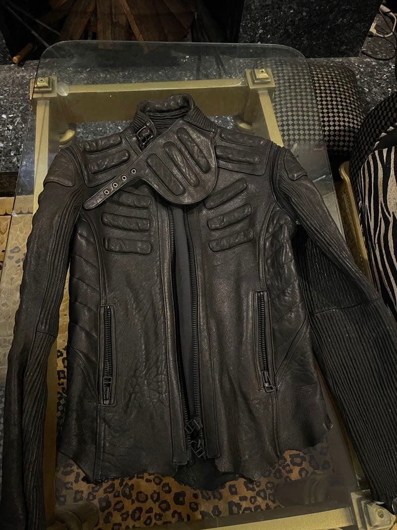 スレ有り！大幅値下げ！Yasuyuki Ishii バイカーレザーライダース 2026年最新】Yasuyuki Ishii レザージャケット・ライダースの人気