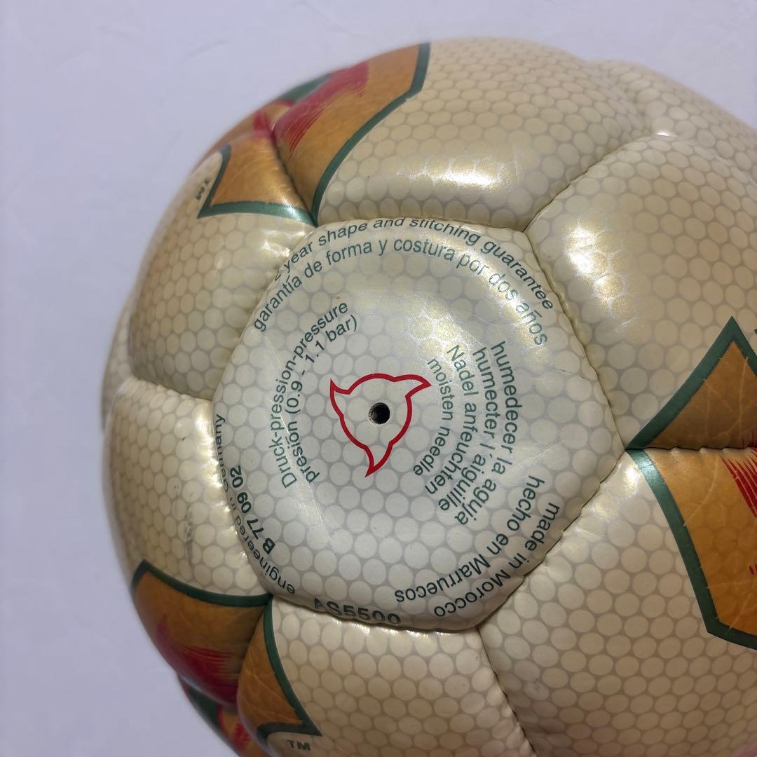 2002年FIFAワールドカップ公式球 - メルカリ