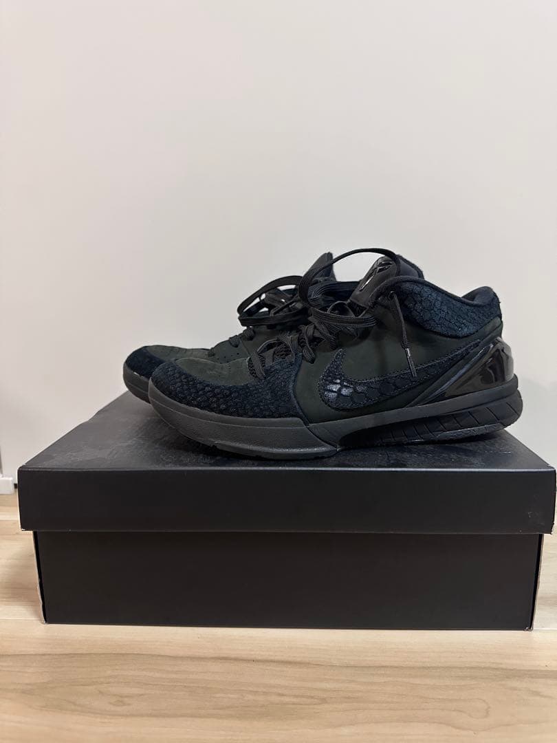 Nike Kobe 4シューズ ブラック Nike Zoom Kobe 4 Protro x Undefeated Black Mamba Kobe Bryant 4