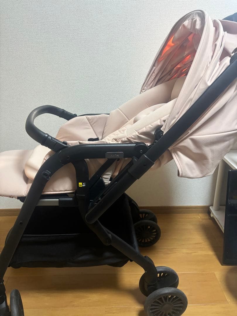 保証書、説明書なし　アップリカ　マール　リミテッドピンク　mar