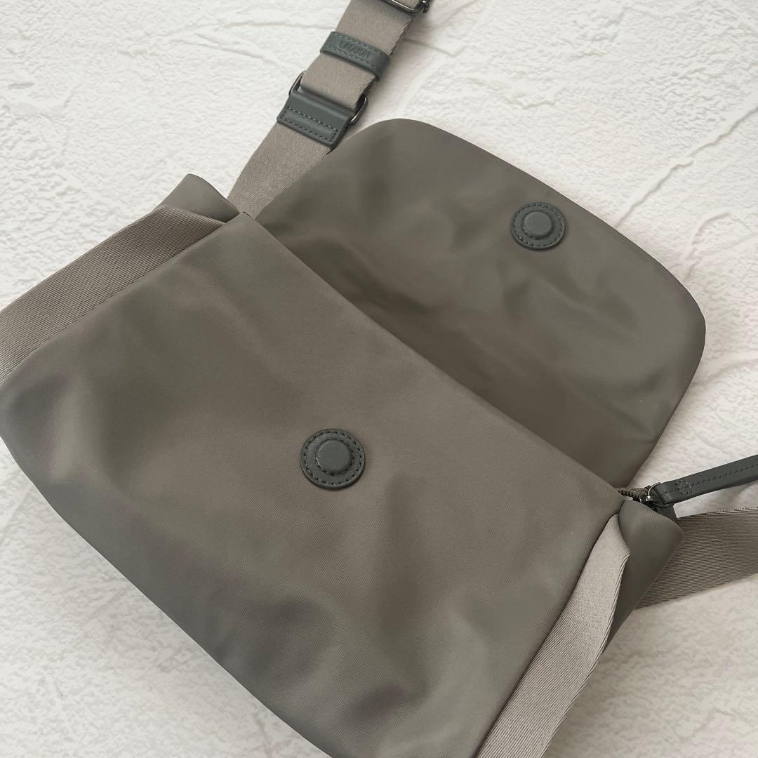 美品LAQUOH UTILITY MINIMAL クロスボディ ショルダーバッグ - メルカリ