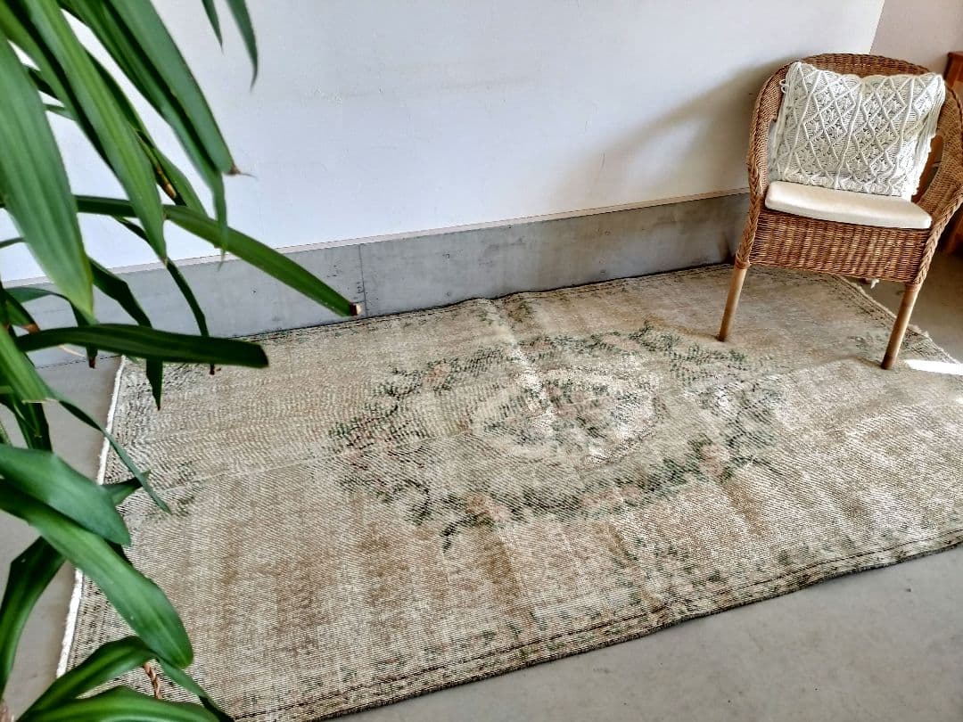 大判/ベージュベース淡いくすみピンクのローズガーデンラグ　No.739 大判/ベージュベース淡いくすみピンクのローズガーデンラグ No.739 販売