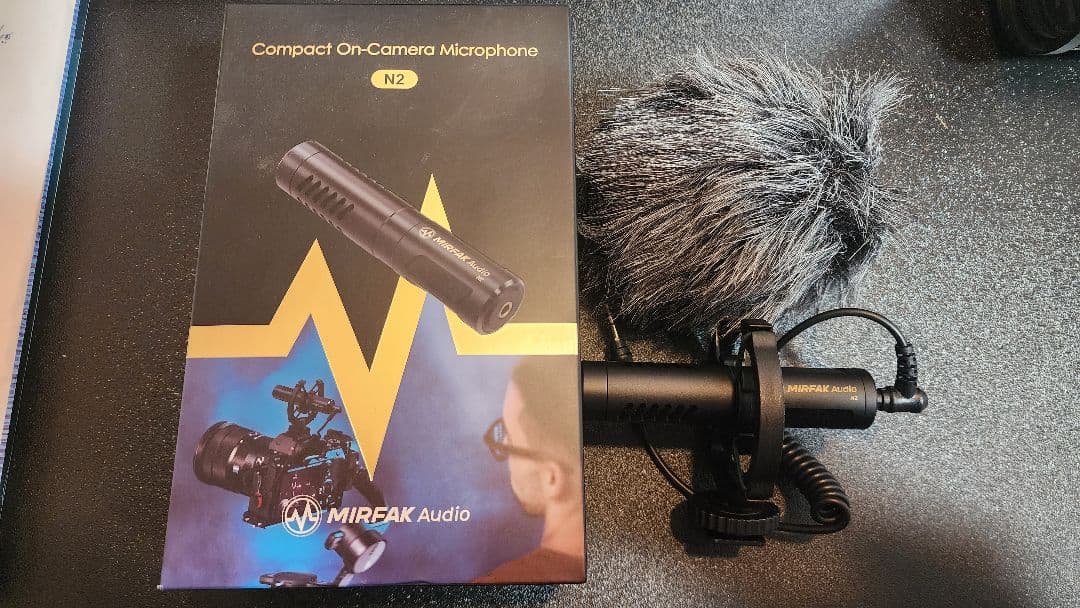 個人使用美品 マイク付 Panasonic HC-VZX1M 4K ビデオカメラ - メルカリ