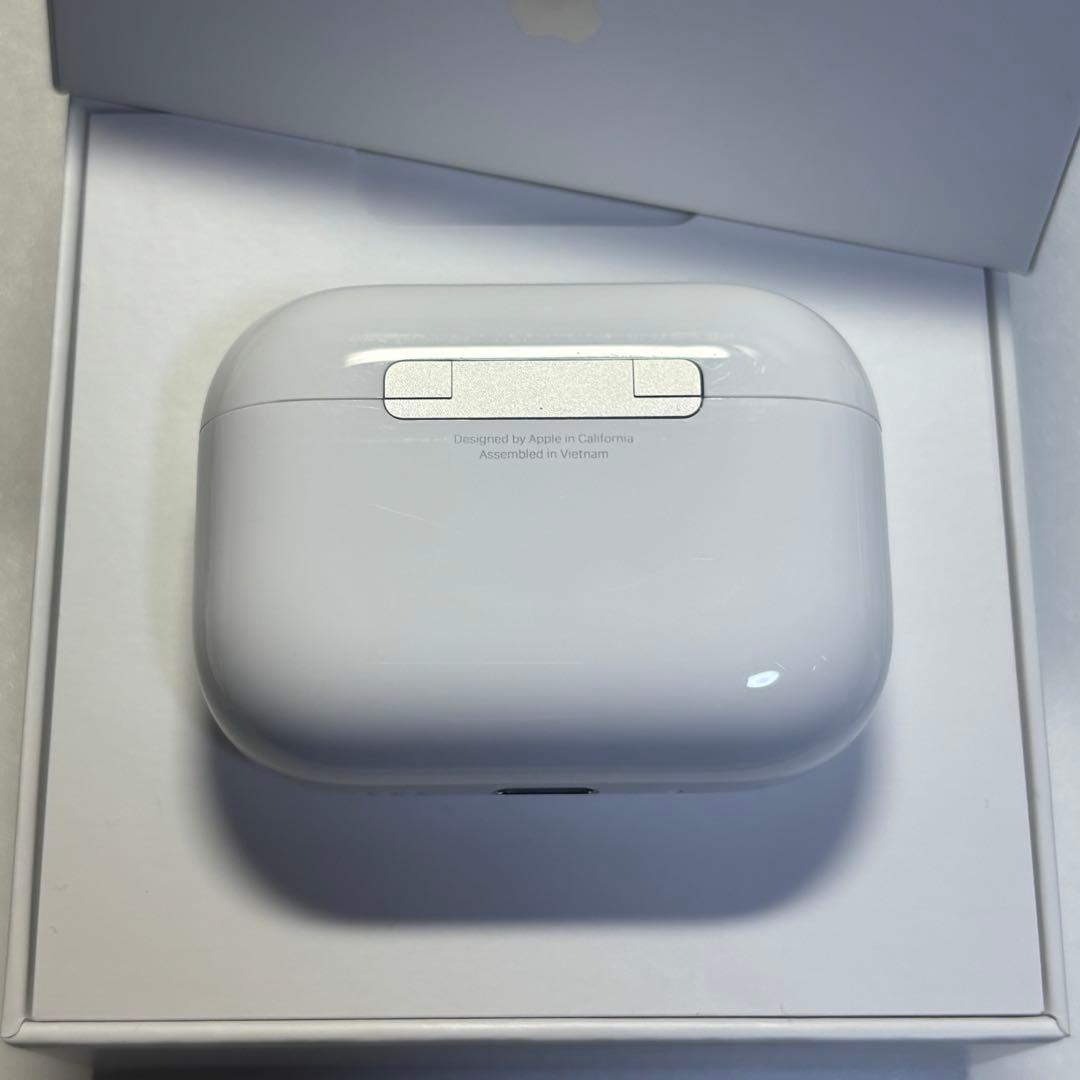 Apple AirPods Pro 第3世代 充電ケース A3122 美品 - メルカリ