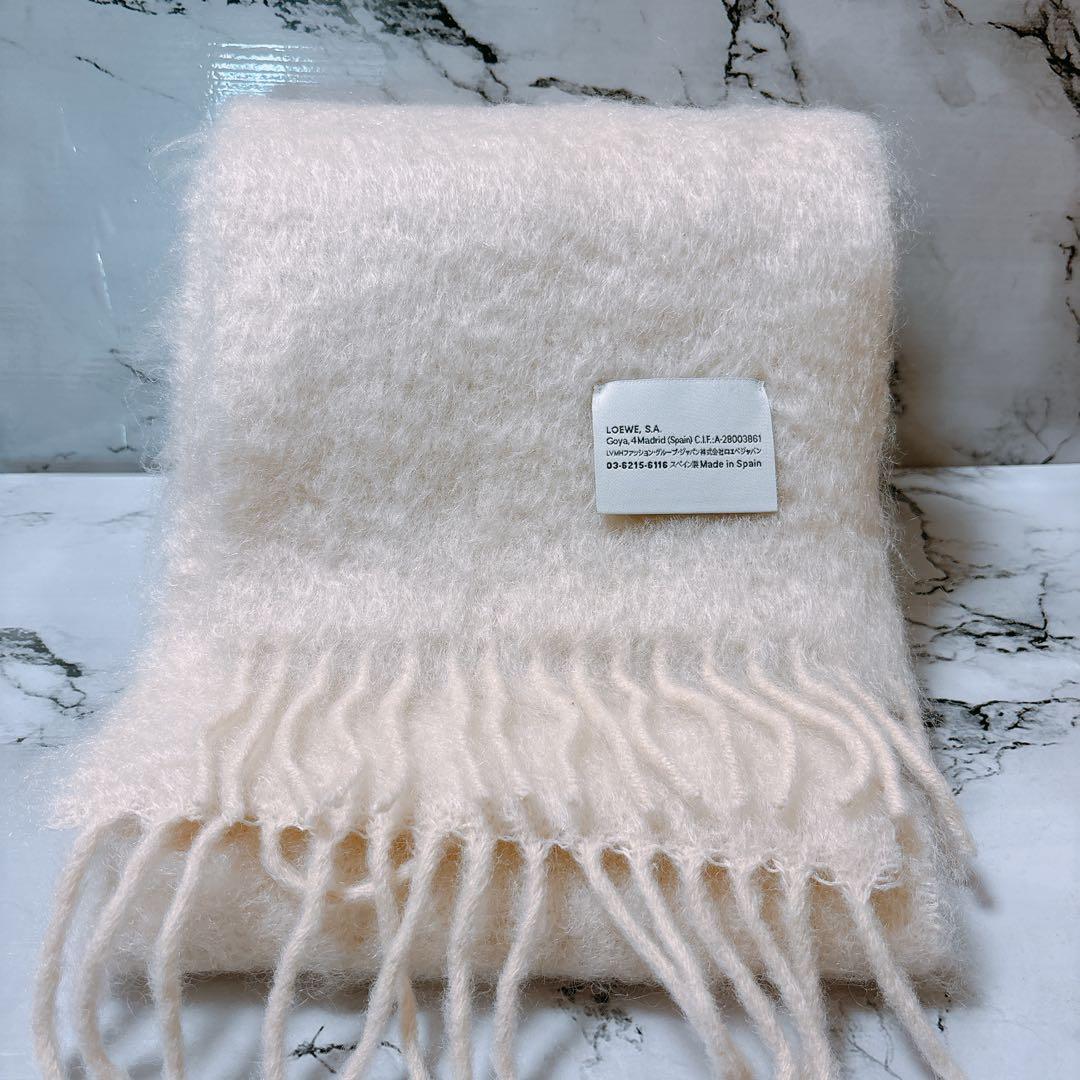 LOEWE ロエベ アナグラム モヘア マフラー ブローチ付き - メルカリ