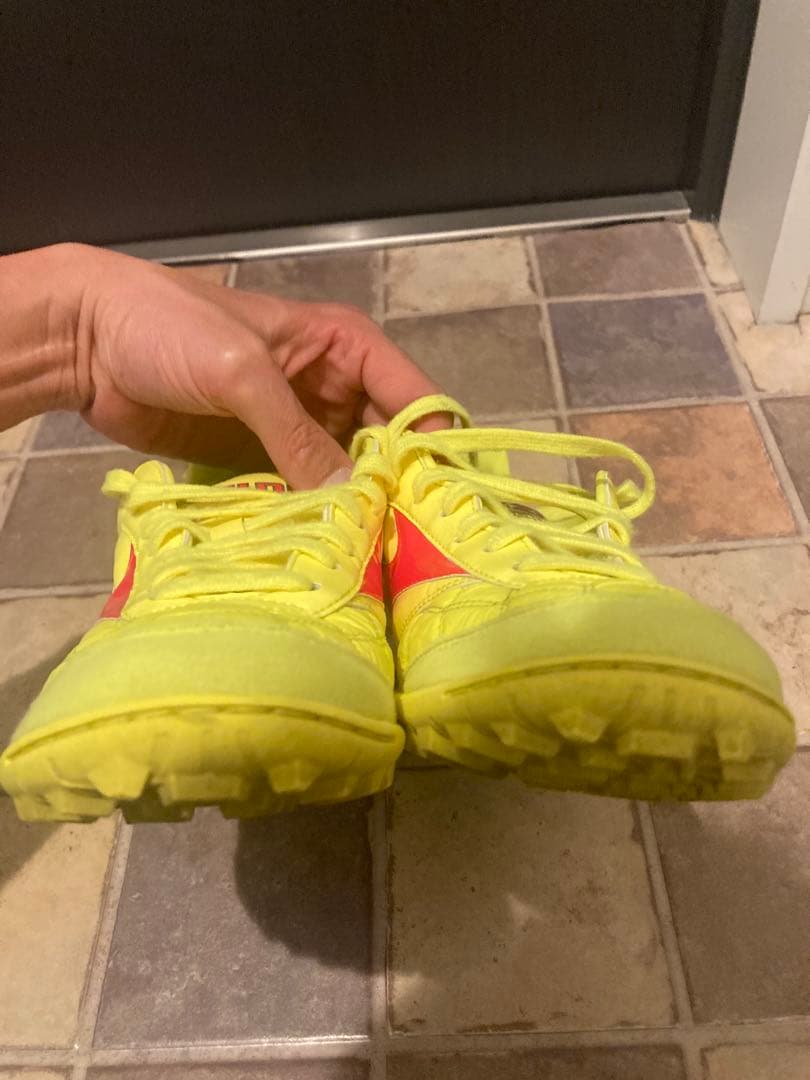 ミズノ モレリア サラ ジャパン TF 26.0cm