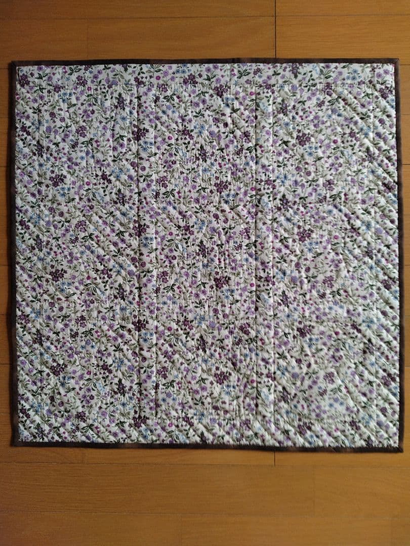 かっちゃん様】パッチワーク タペストリー お母さんの一日 - メルカリ