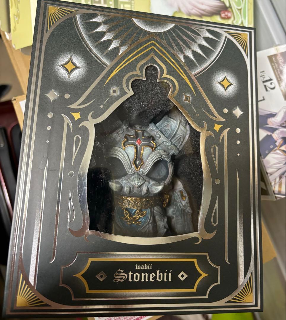 教会の片隅 -石像 Tooplastic ソフビ 未開封品