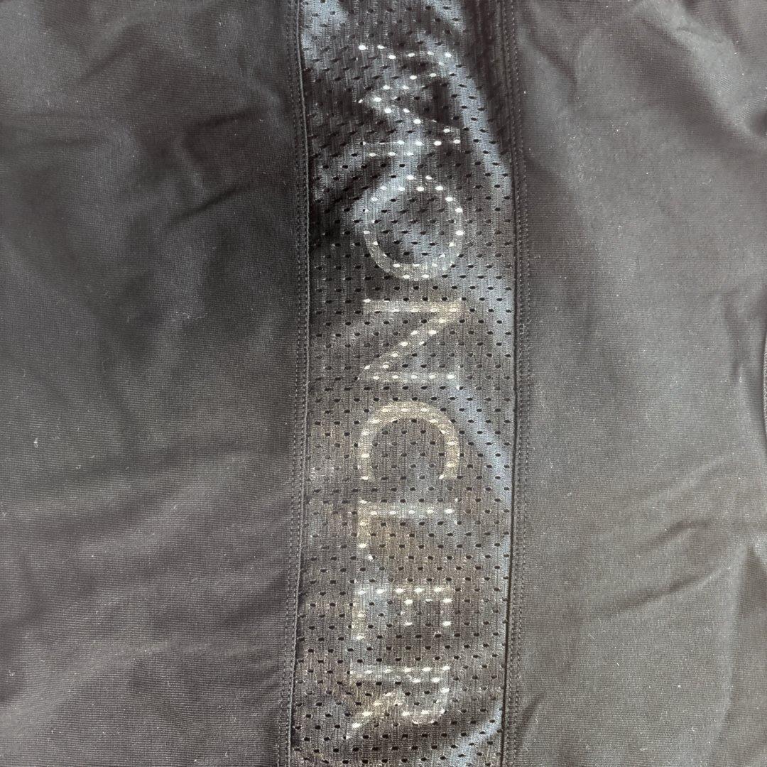 mies521さま専用 【美品】MONCLER ブラック 長袖カットソー - メルカリ