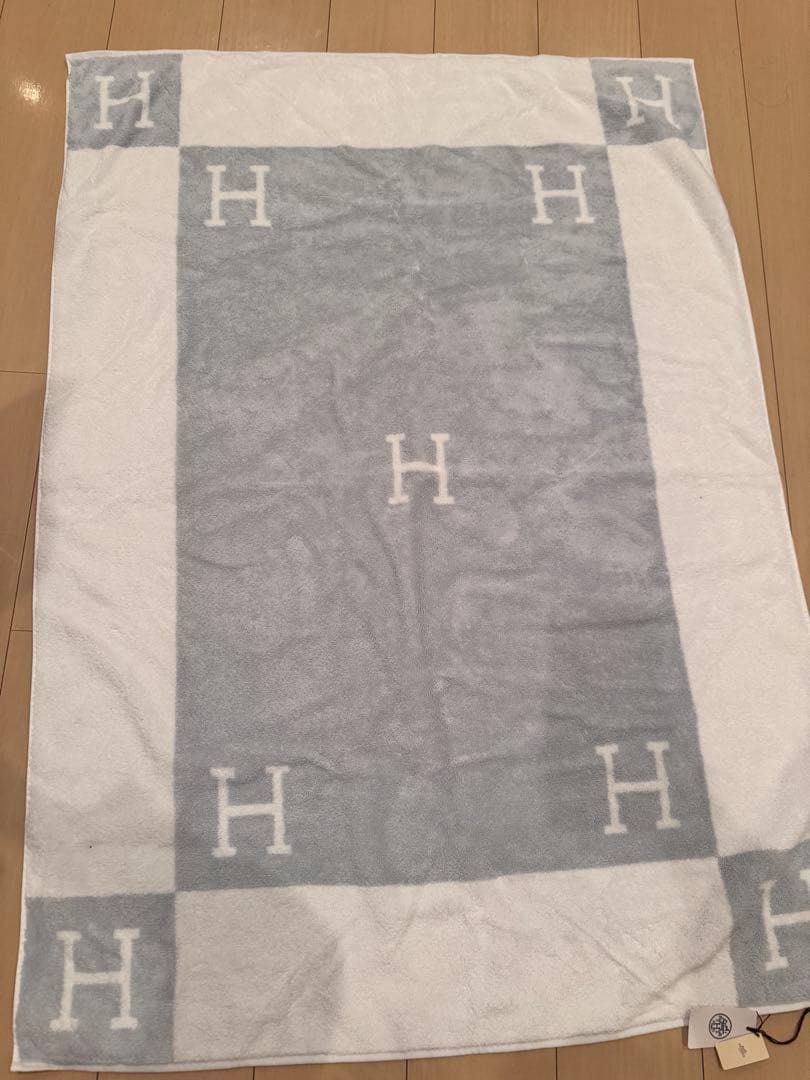 エルメス　バスタオル　新品　タグ付き　バスタオル 《アヴァロン》