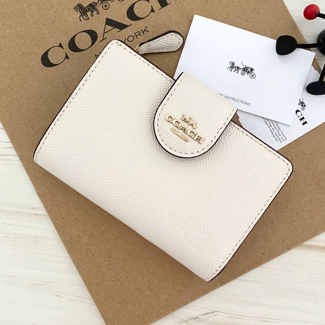 新品 COACH コーチ 折り財布 ホワイト 2つ折り財布 - メルカリ