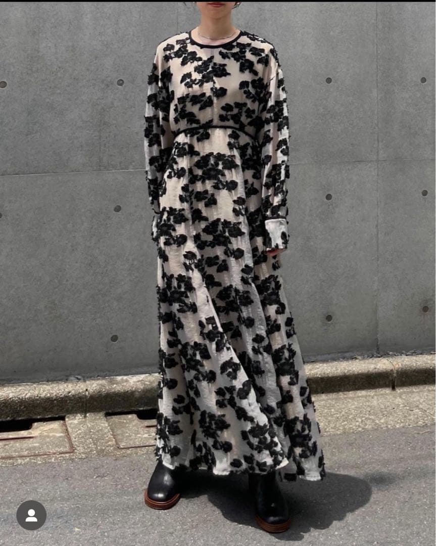 美品】CLANE FLOW FLOWER JACQUARD ONE PIECE - メルカリ