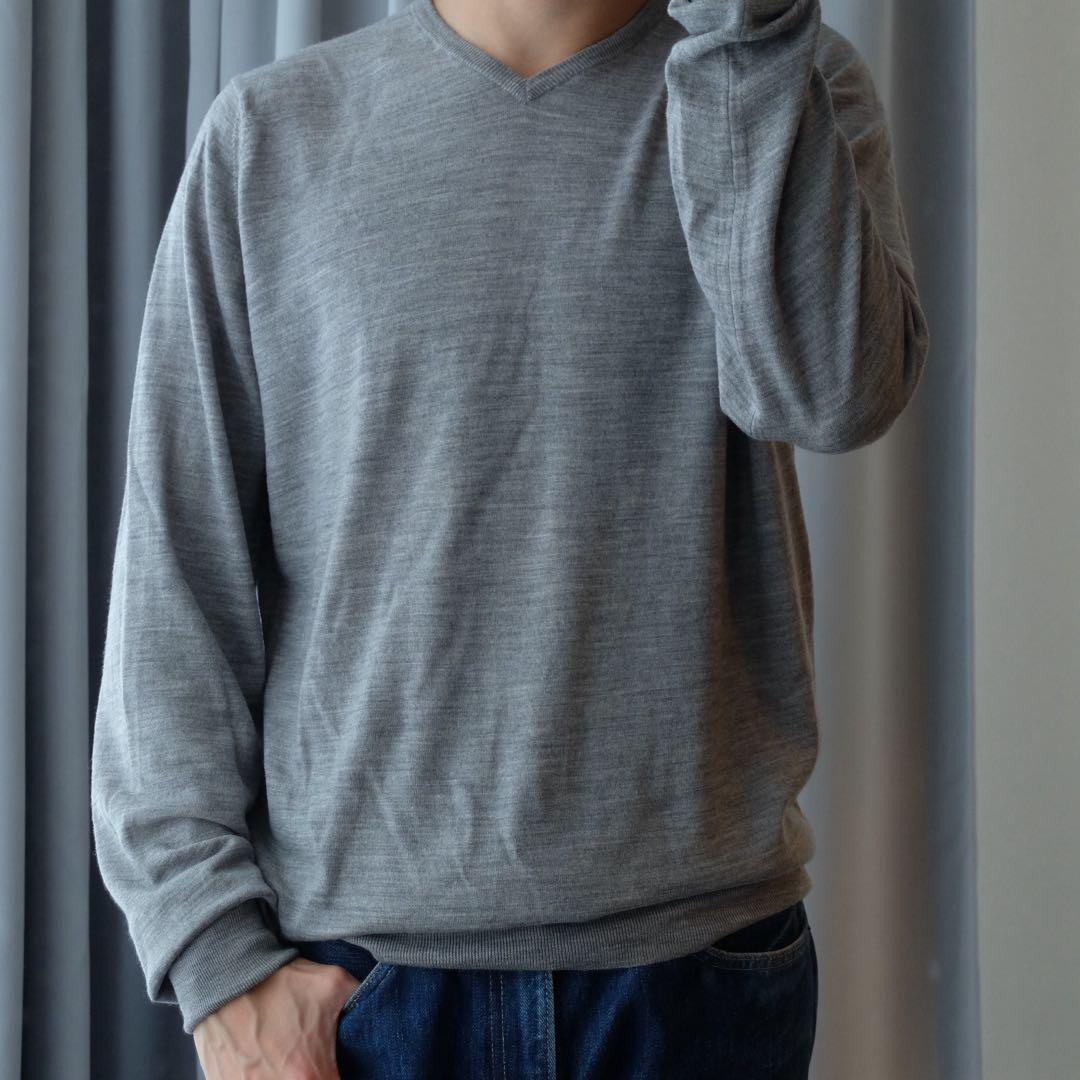 極美品】メンズ ジョンスメドレー メリノウール Vネックニット グレー