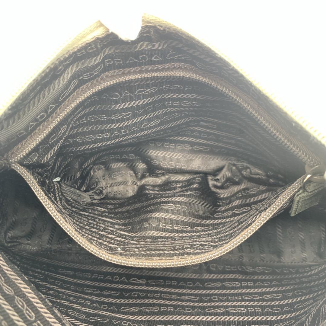 プラダ プラスチック メタルハンドル ホーボー セミ ワンショルダー