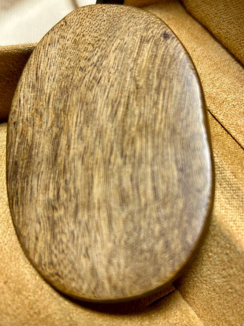 1点物 香木沈香良い香リ虎タイガー 彫刻木彫本物13g仏具羅