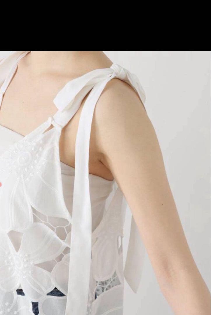 venit/ヴェニットFlower ブラウス - メルカリ