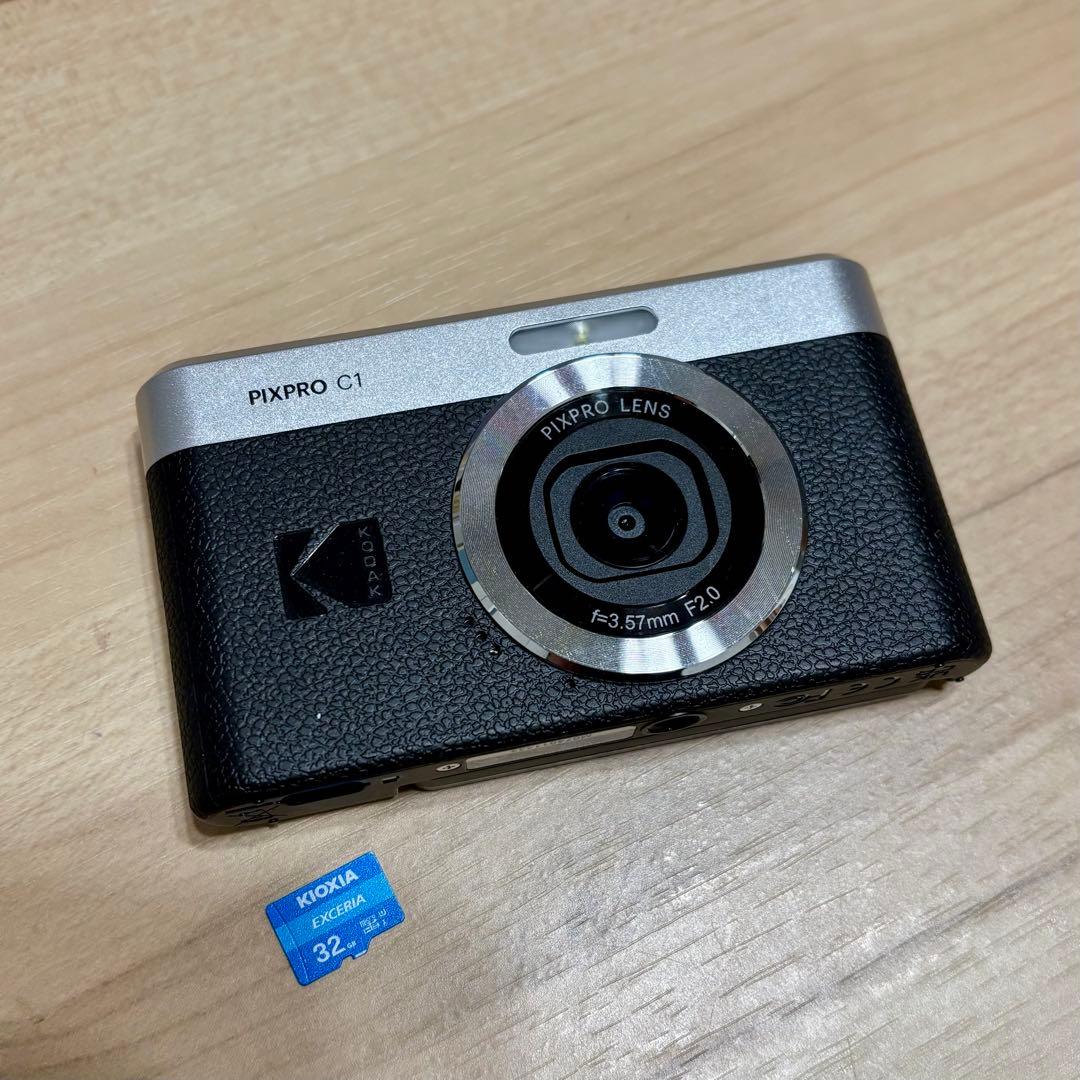 なな【SD付き】Kodak PIXPRO C1 コンパクトデジタルカメラ コダック、180度チルト式モニターを採用したコンパクトデジカメ「C1