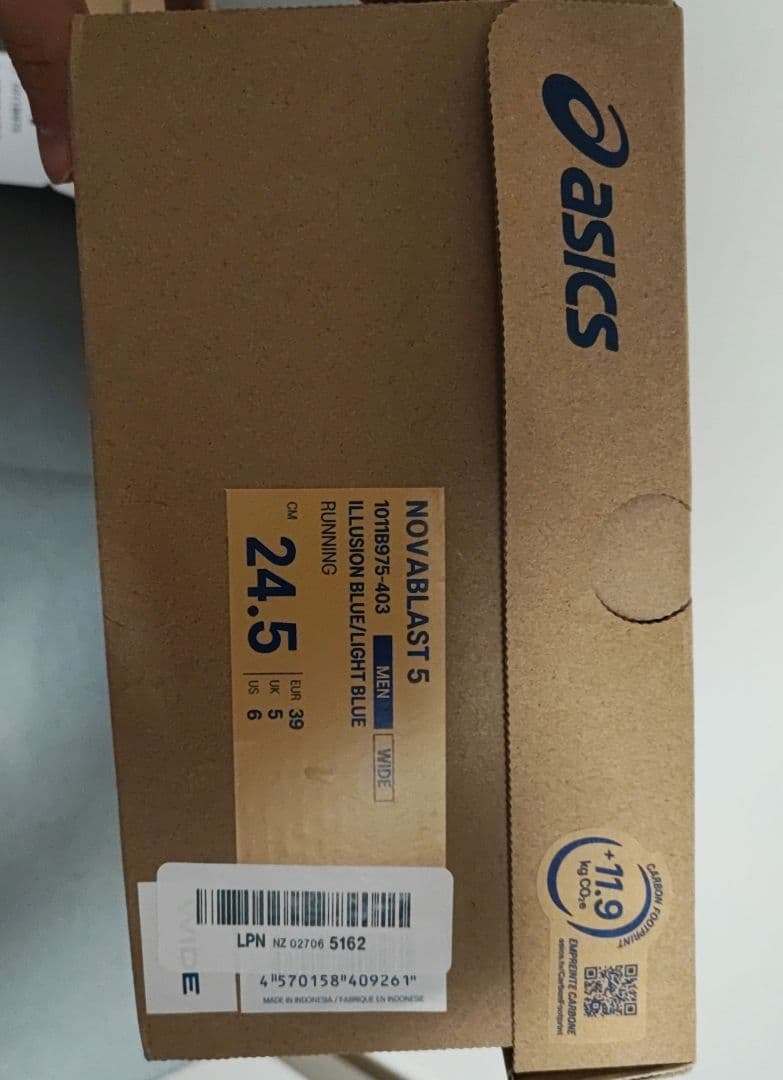 asics NOVABLAST5 24.5cmWIDE 3E箱あり