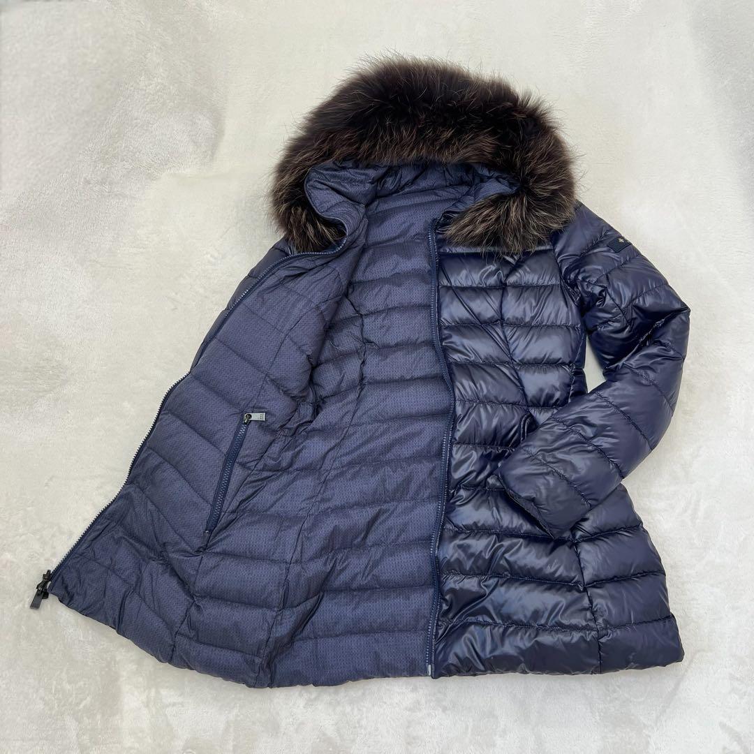 極美品】タトラス クレリア リバーシブルダウンジャケットネイビー02 M