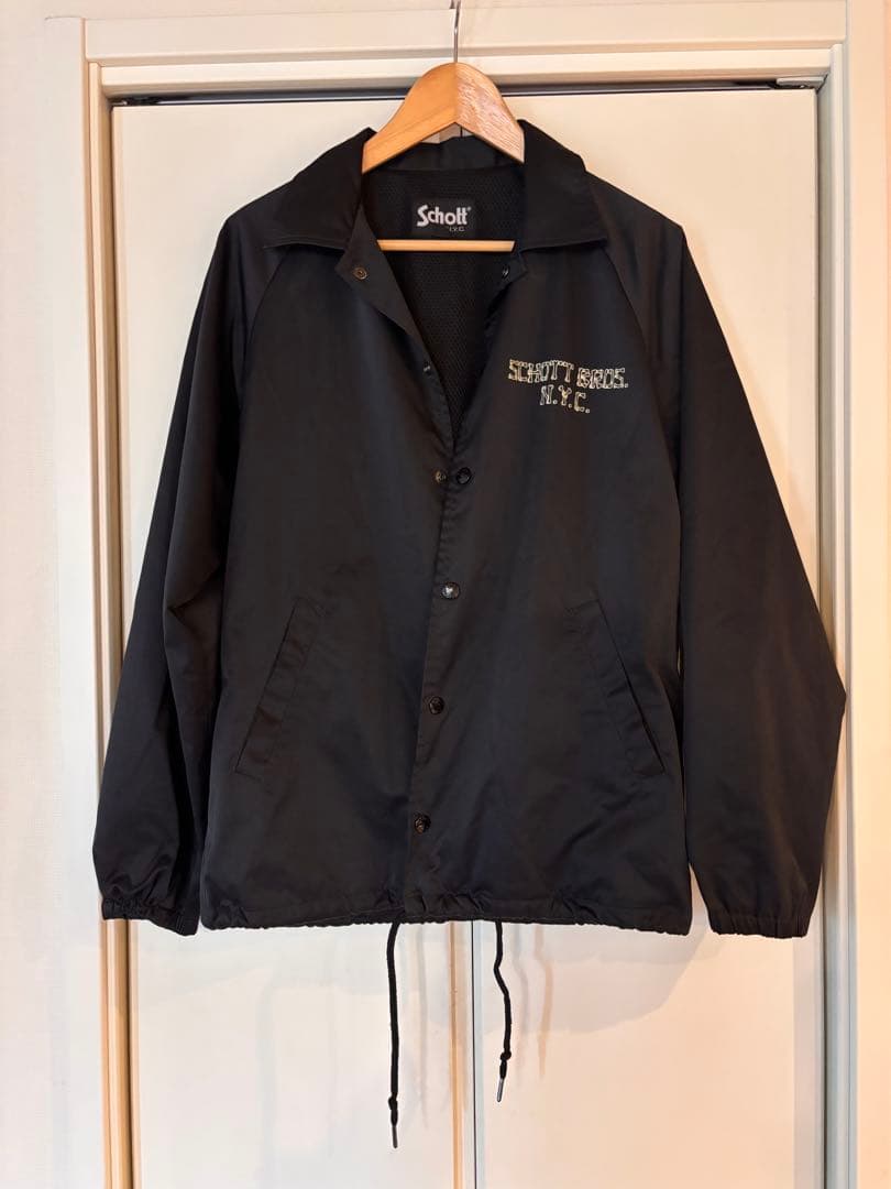 SCHOTT ショット ボーンフォントロゴ コーチジャケット 中古・古着通販】Schott (ショット) 裏ボアコーチジャケット ブラック