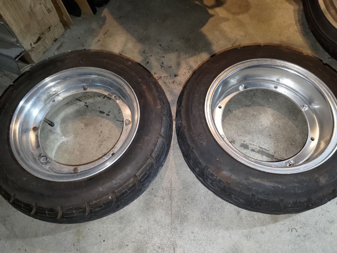 シャリー 　より取り外し　4本ハブ用　3.5j? 送料込み　タイヤ付き