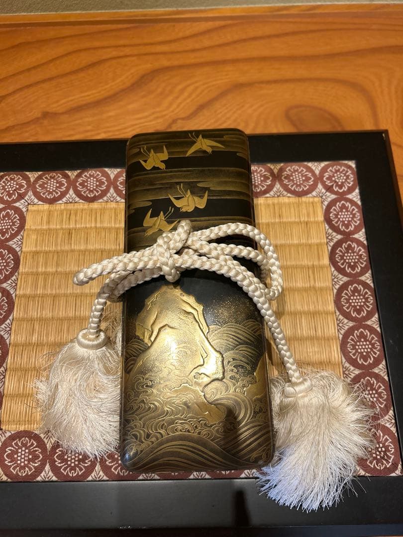 金蒔絵　美術品　金色の岩千鳥と波模様 131010_479830596861297380019_9