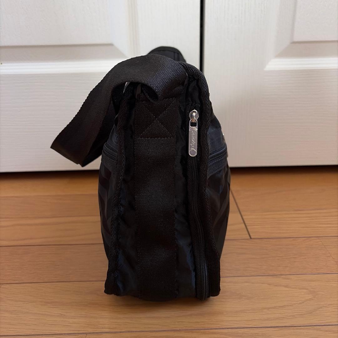 美品 LeSportsac Deluxe Everyday Bag✨へリボーン柄 - メルカリ