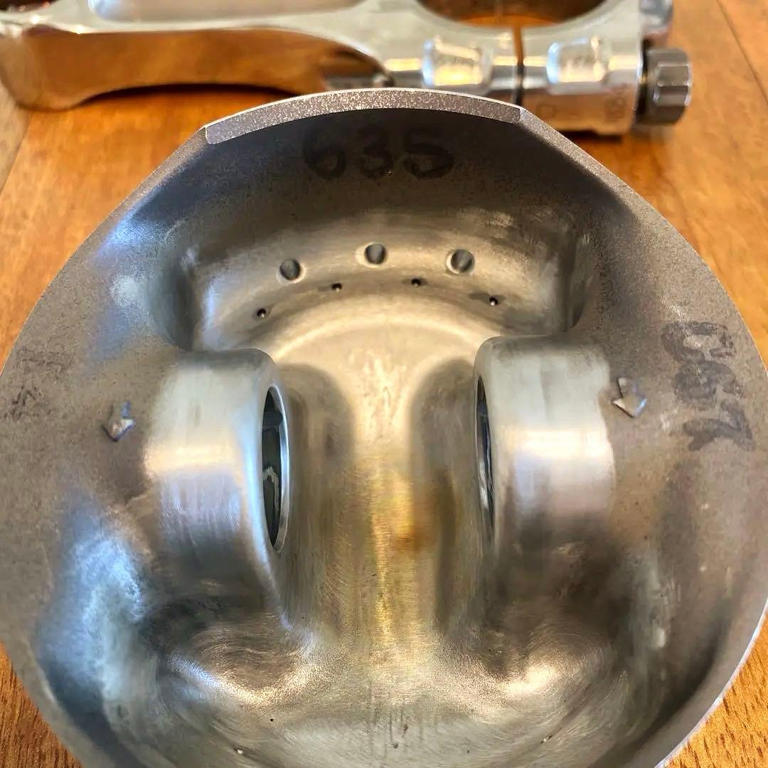 アイルトンセナ使用 ホンダエンジンパーツ RA122E/B - メルカリ