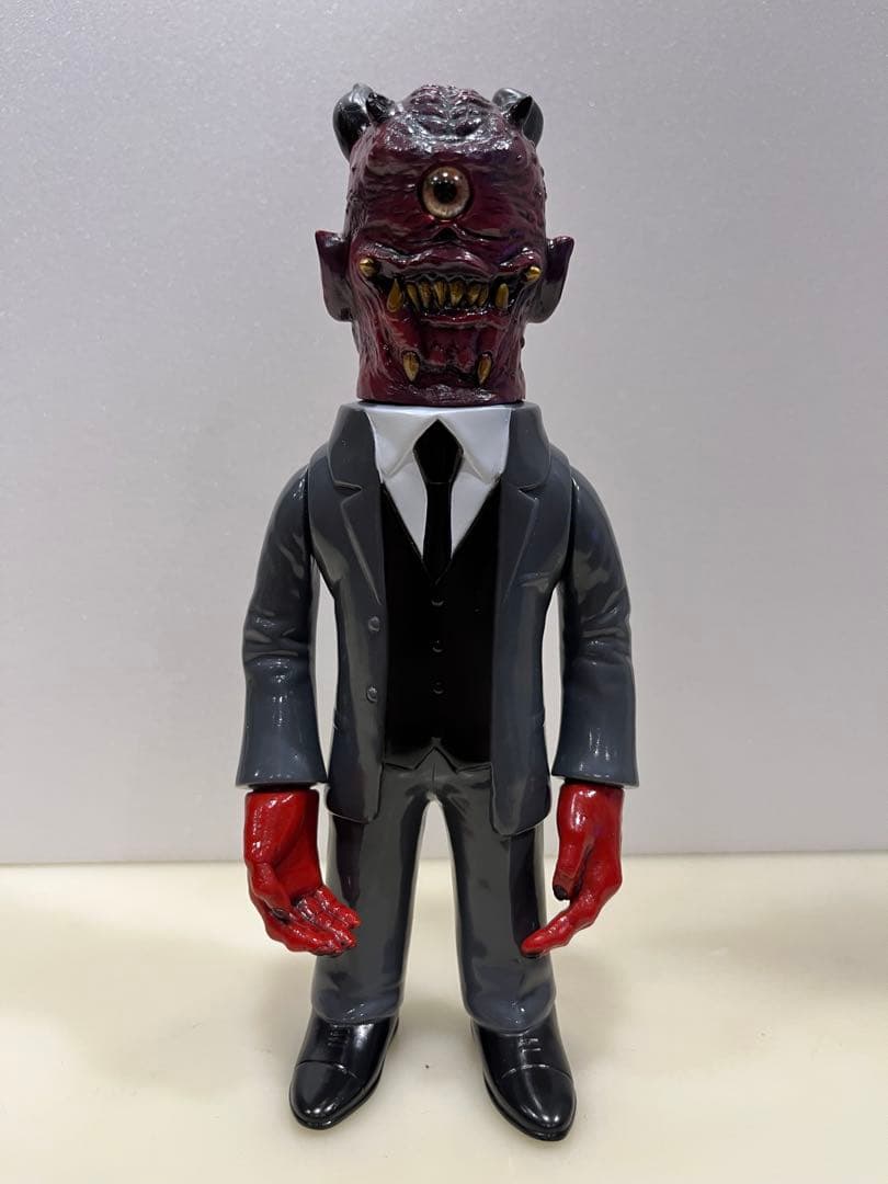 キムラトイ HEAD SWAP × SUIT DEMON & THE BEAST - メルカリ