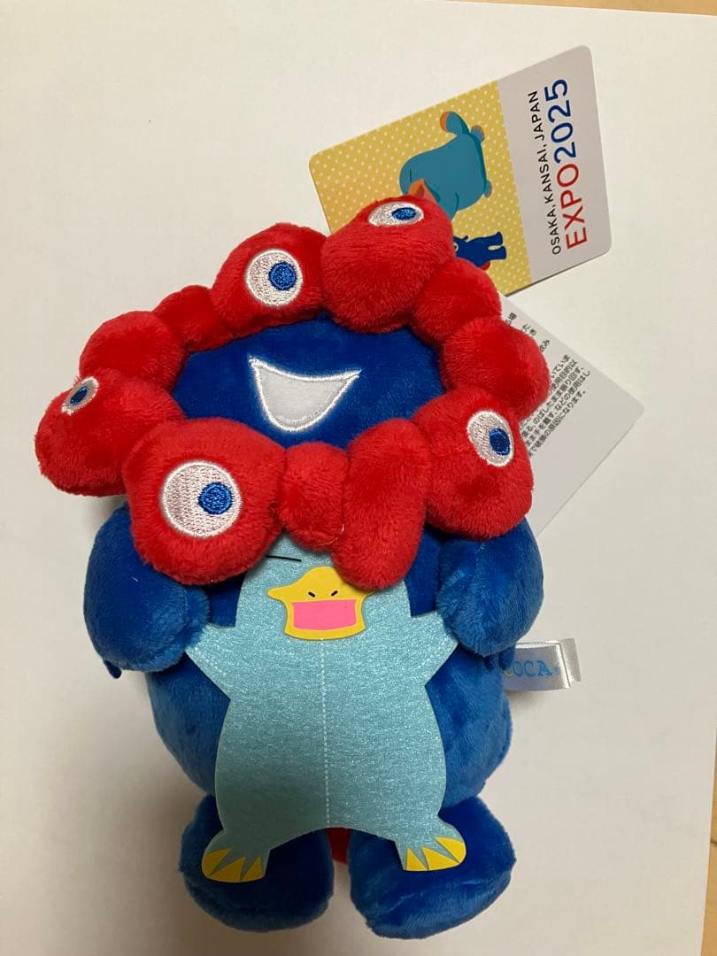 新品】ミャクミャク ぬいぐるみパスケース！ - メルカリ