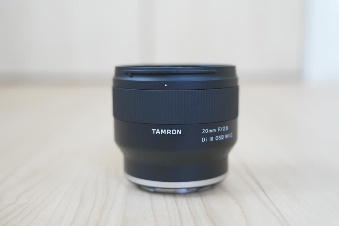 TAMRON 20mm F/2.8 Di III OSD M:1:2 Eマウント