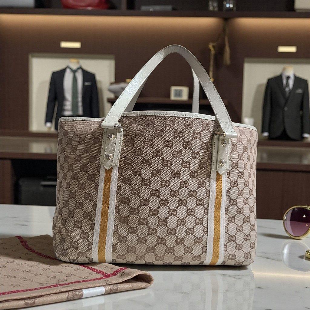 GUCCI グッチ GGキャンバス シェリーライン トートバッグ A4サイズOK
