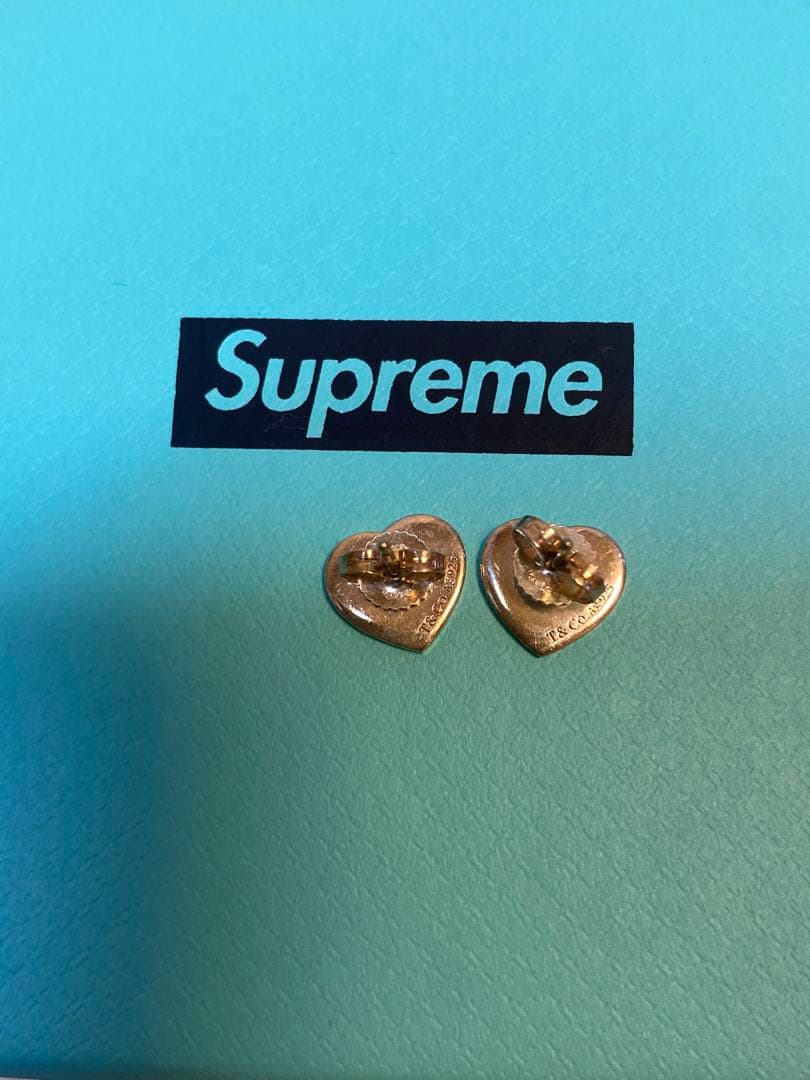 ティファニー×シュプリーム コラボピアス - メルカリ