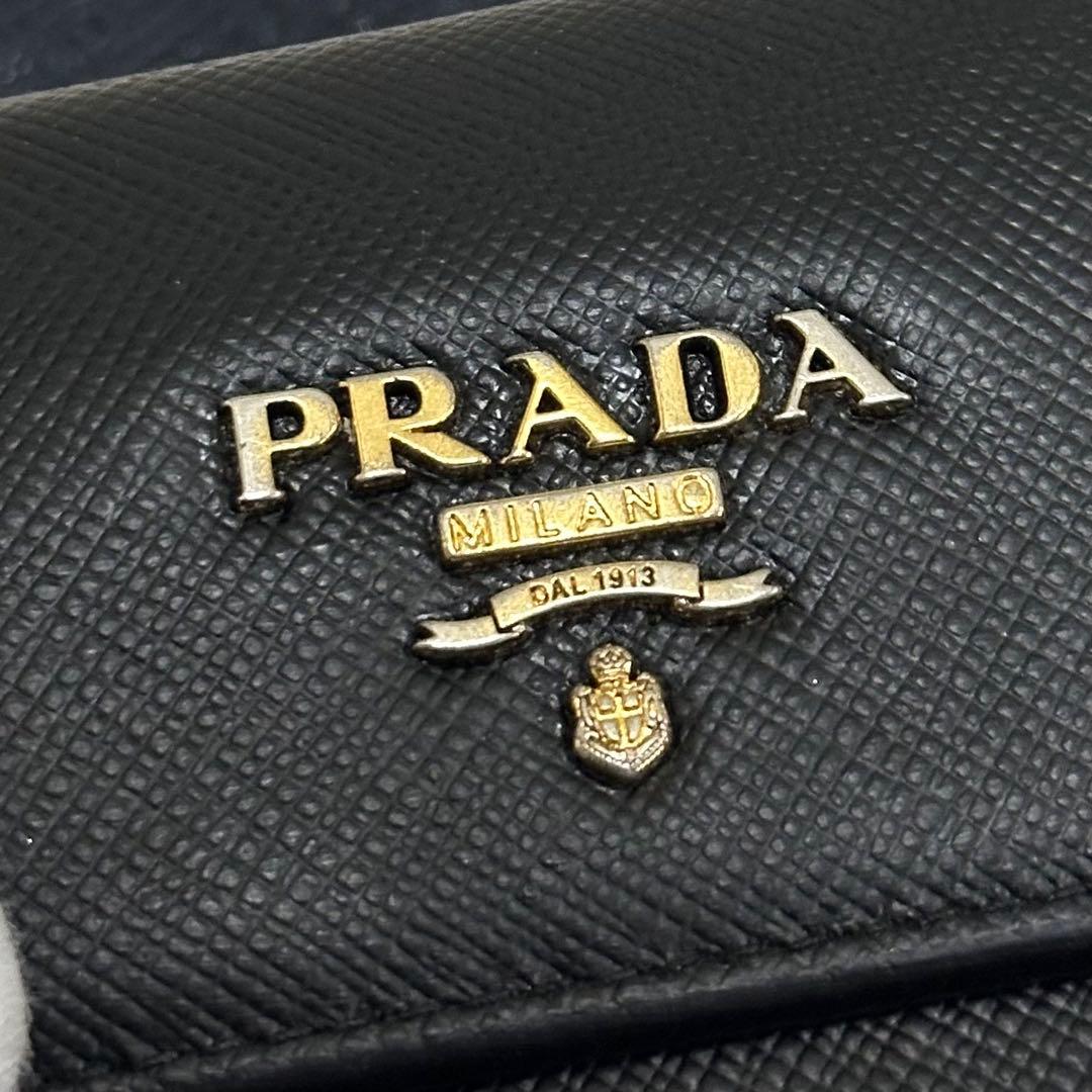 PRADA プラダ キーケース 6連 ゴールドロゴ サフィアーノレザー