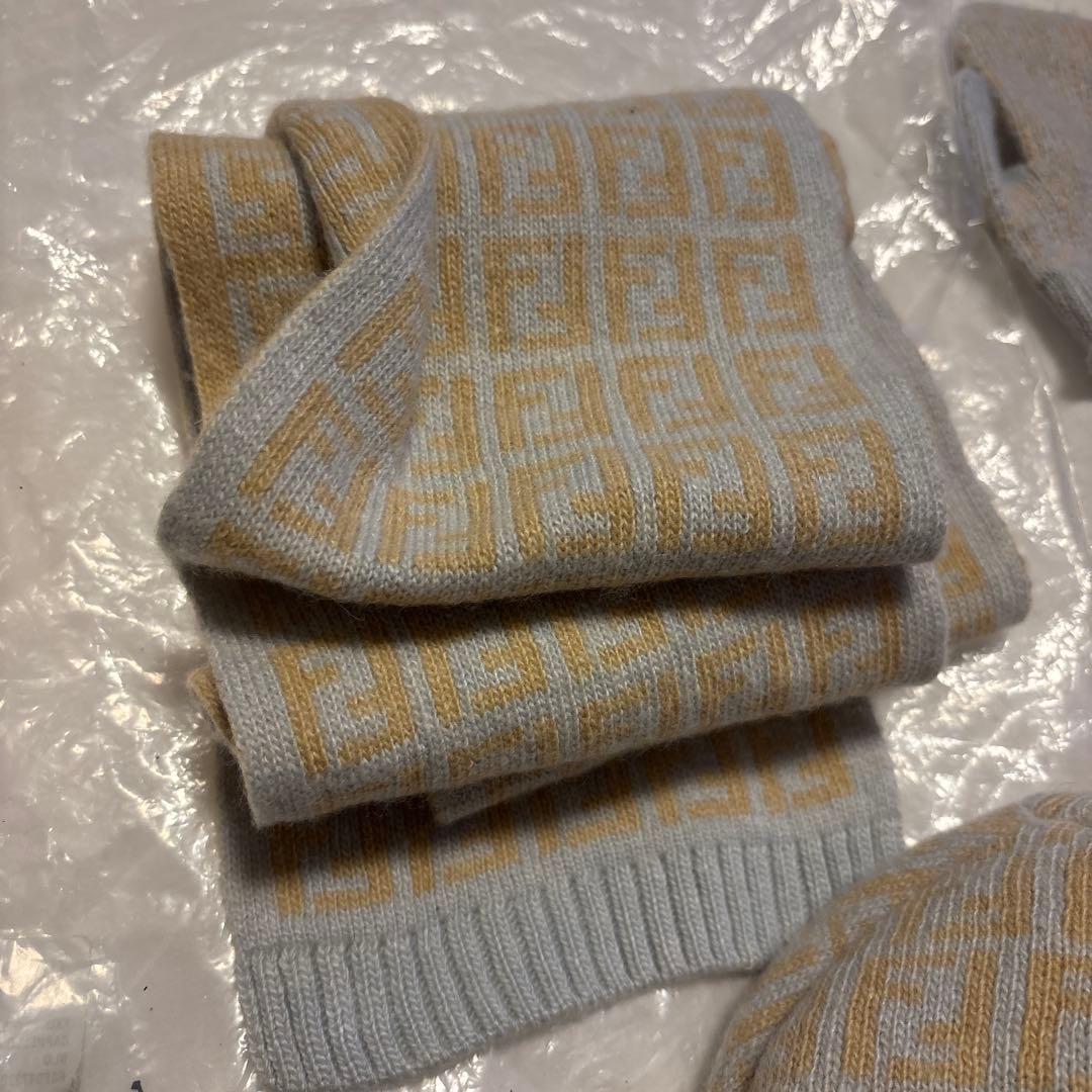 FENDI フェンディ ベビー マフラー ニット帽 手袋 セット 水色 FENDI