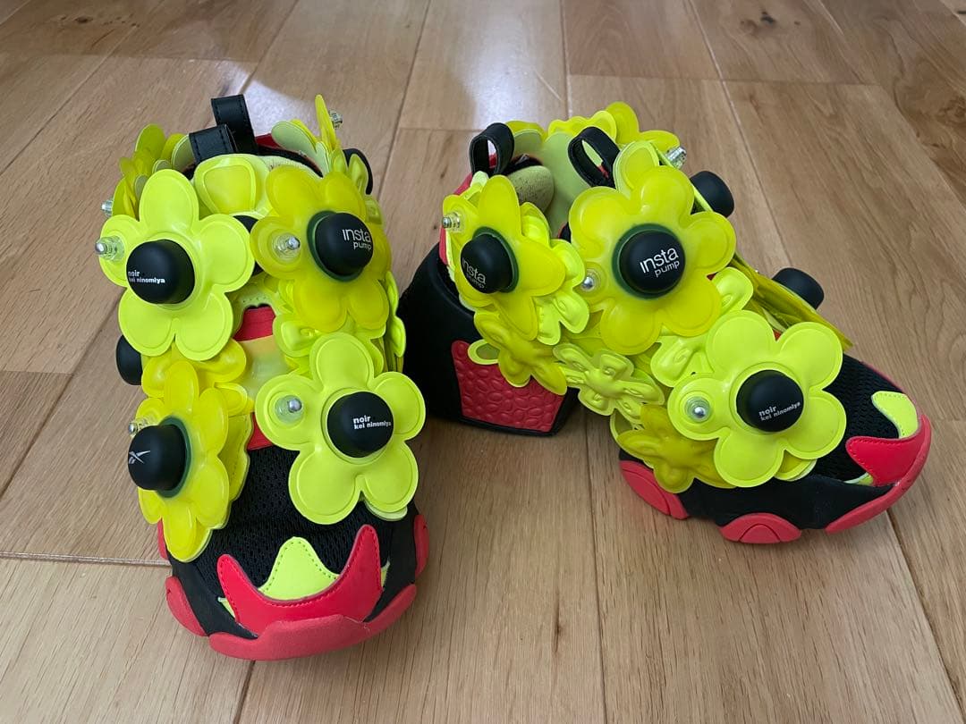 ノワールケイニノミヤ Reebok ポンプフューリー 23.5cm