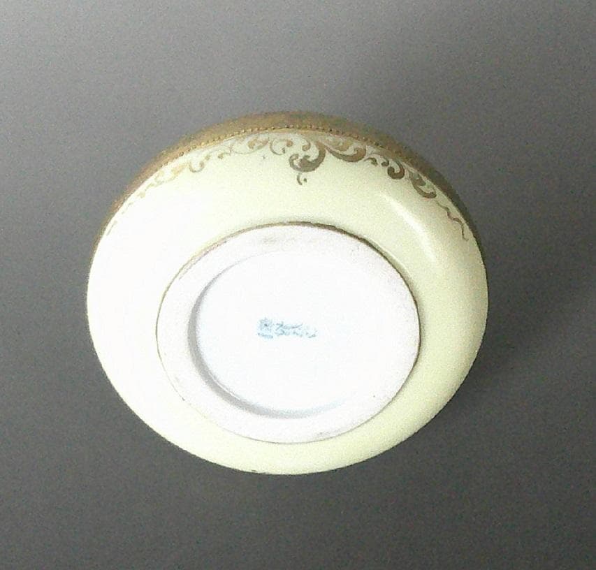 明治 オールドノリタケ 金箔盛上げ 両耳花瓶 - メルカリ