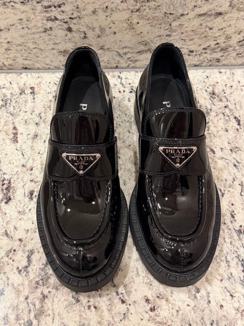 PRADA ローファー エナメル 37cm ブラック 楽天市場】【最大2万円OFFクーポン対象・3/8限定】PRADA プラダ