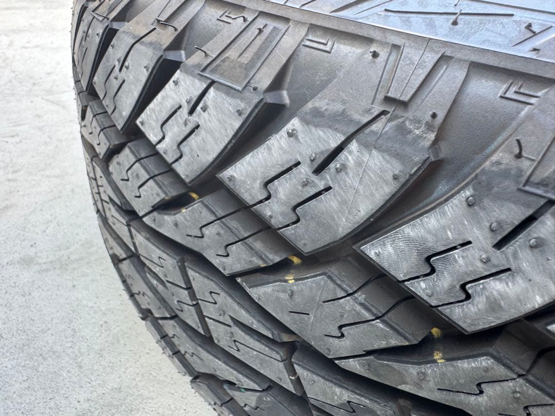 ブラックライノ フジ 17インチ オープンカントリー(デリカ D5，RAV4