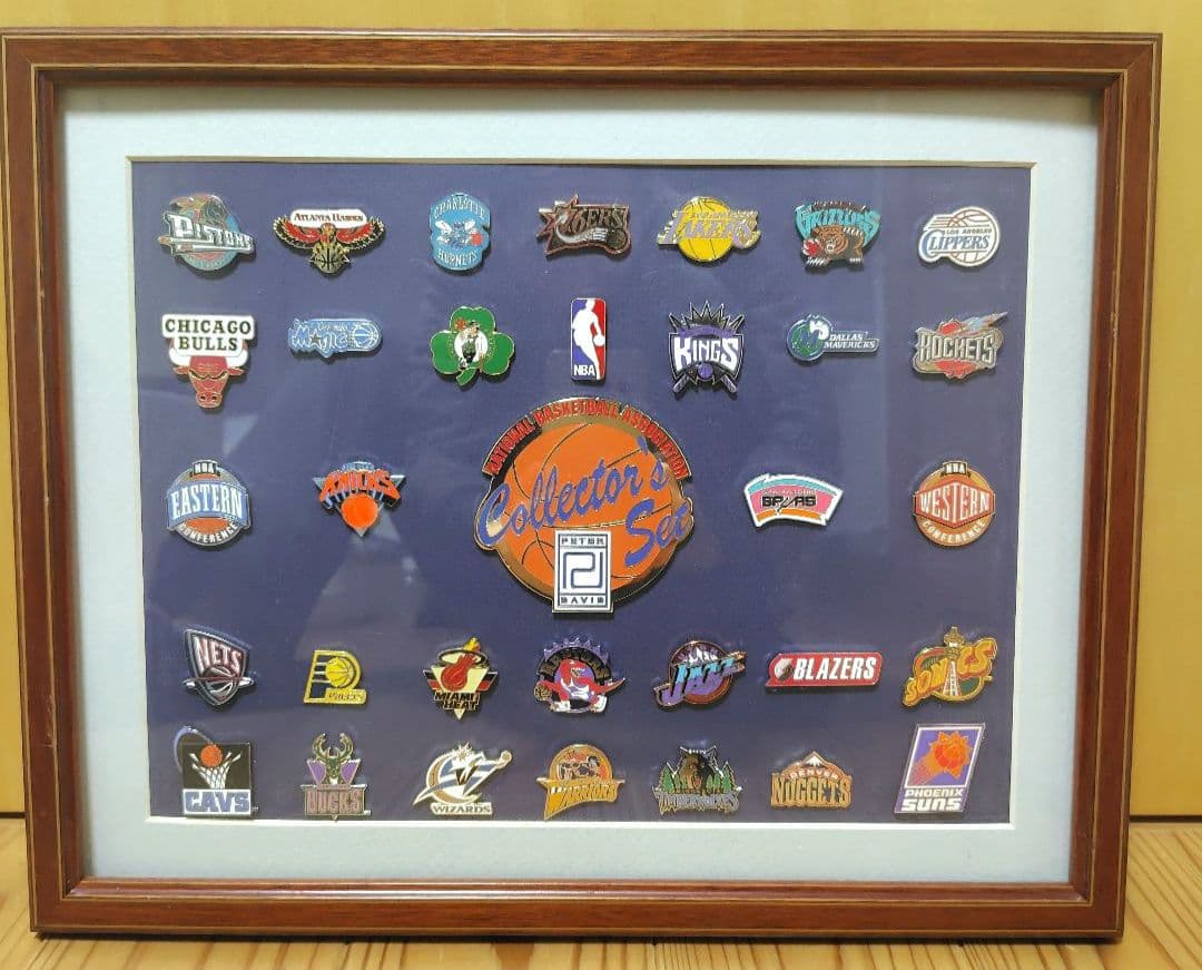 NBAチーム ピンバッジコレクション - メルカリ