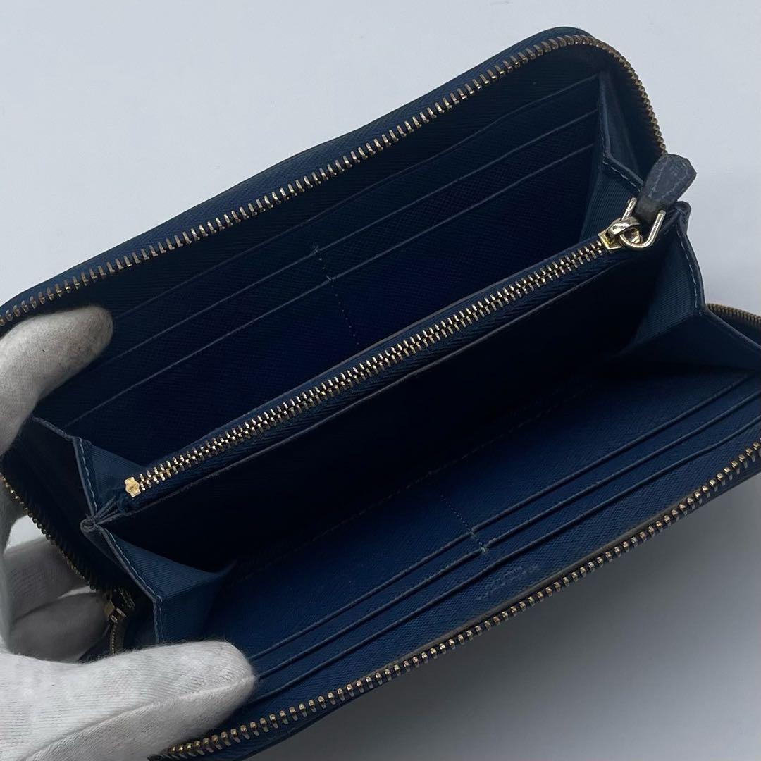 極美品】 PRADA レザー サフィアーノ 長財布 金ロゴ ネイビーブルー