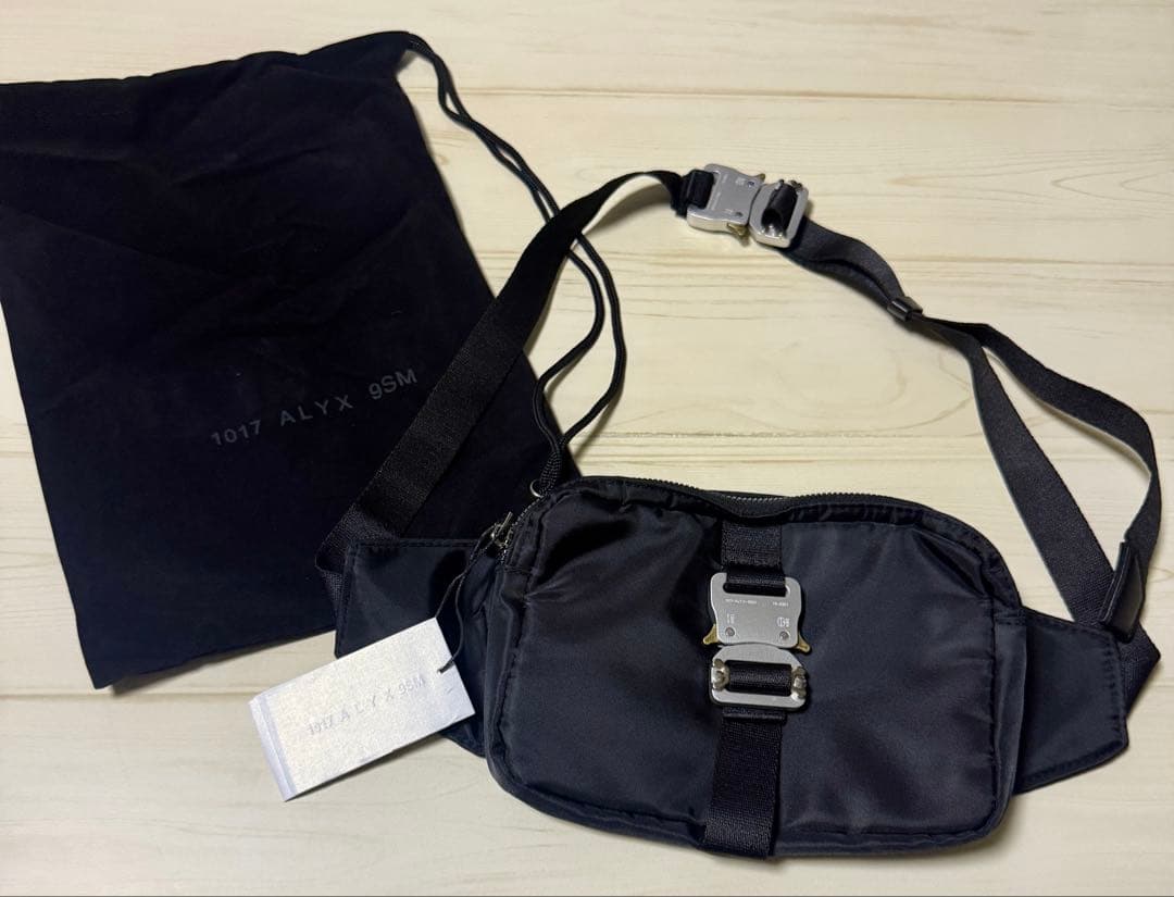 ラスト1点 ALYX アリクス ショルダーバッグ ボディバッグ ミニ
