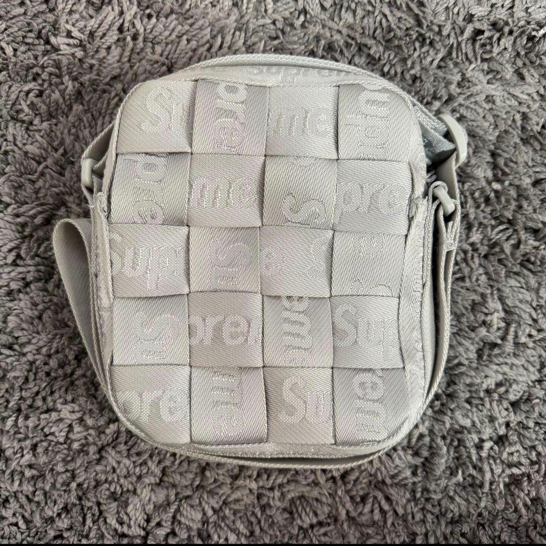 【本日限定】Supreme 2024SS ウォーブンショルダーバッグ Supreme - Shoulder Bag | 2024SSバッグコレクション | 大型スマホも