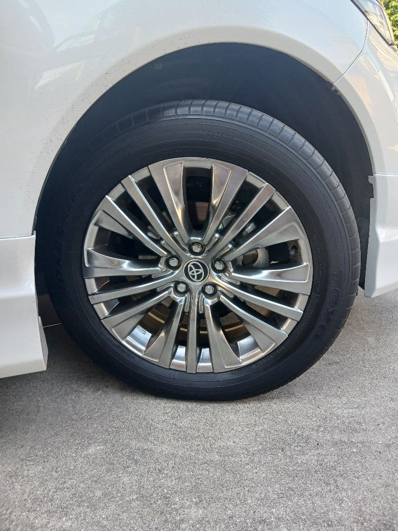 美品】 80系ハリアー Zグレード 19インチ純正ホイール / タイヤセット