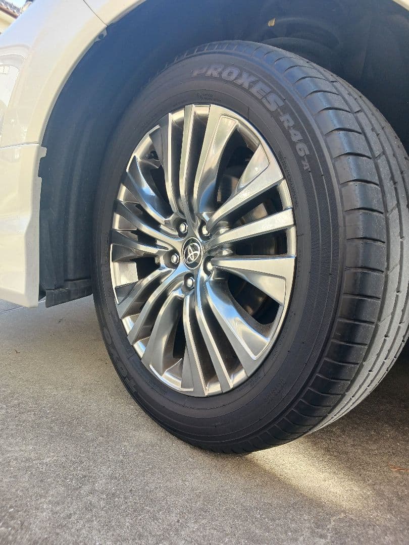 美品】 80系ハリアー Zグレード 19インチ純正ホイール / タイヤセット