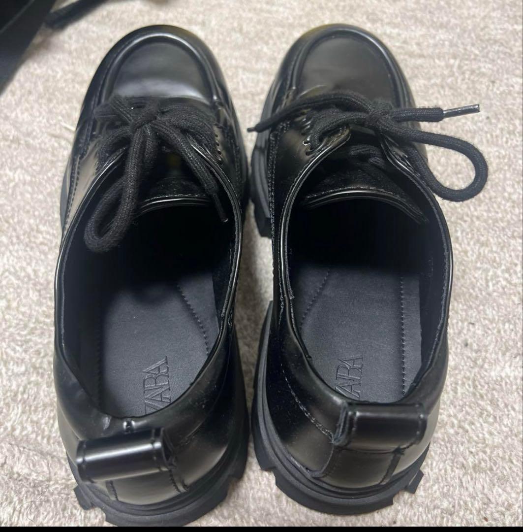 ZARA モックトゥ チャンキーシューズ - メルカリ